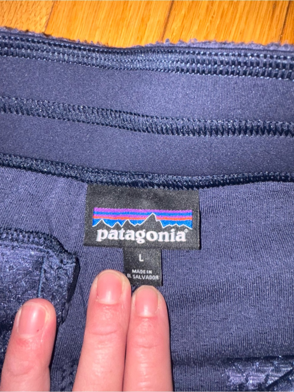 Patagonia Women’s Navy fleece Shearling Crops
